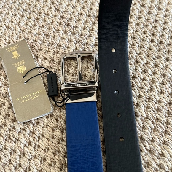 Burberry Reversible Belt - Picture 3 of 7